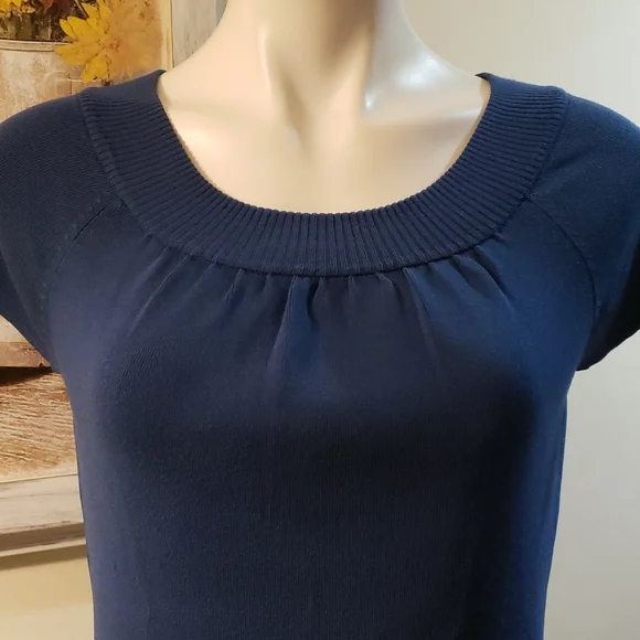 LOFT Sweater - Picture 5 of 11